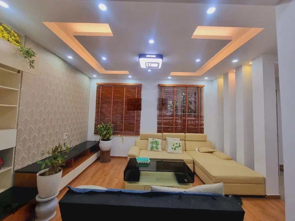 Bán Nhà mặt phố Nguyễn Phúc Lai, 26 tỷ VND, 75m2, 5PN, 4WC, 4 tầng