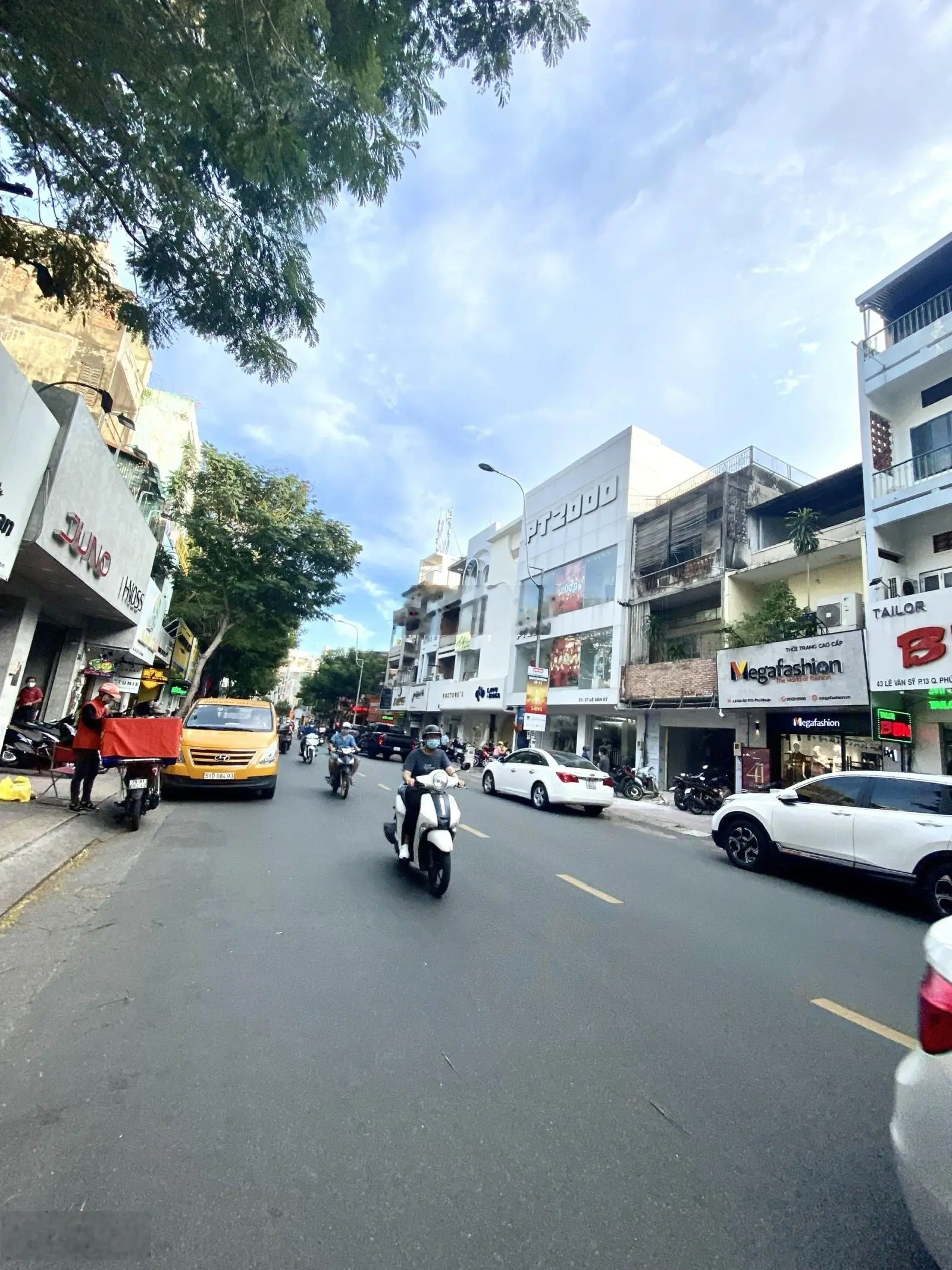 6 x 30m, bán nhà cấp 4 MT đường Lê Văn Sỹ - Phú Nhuận (39,5 tỷ)