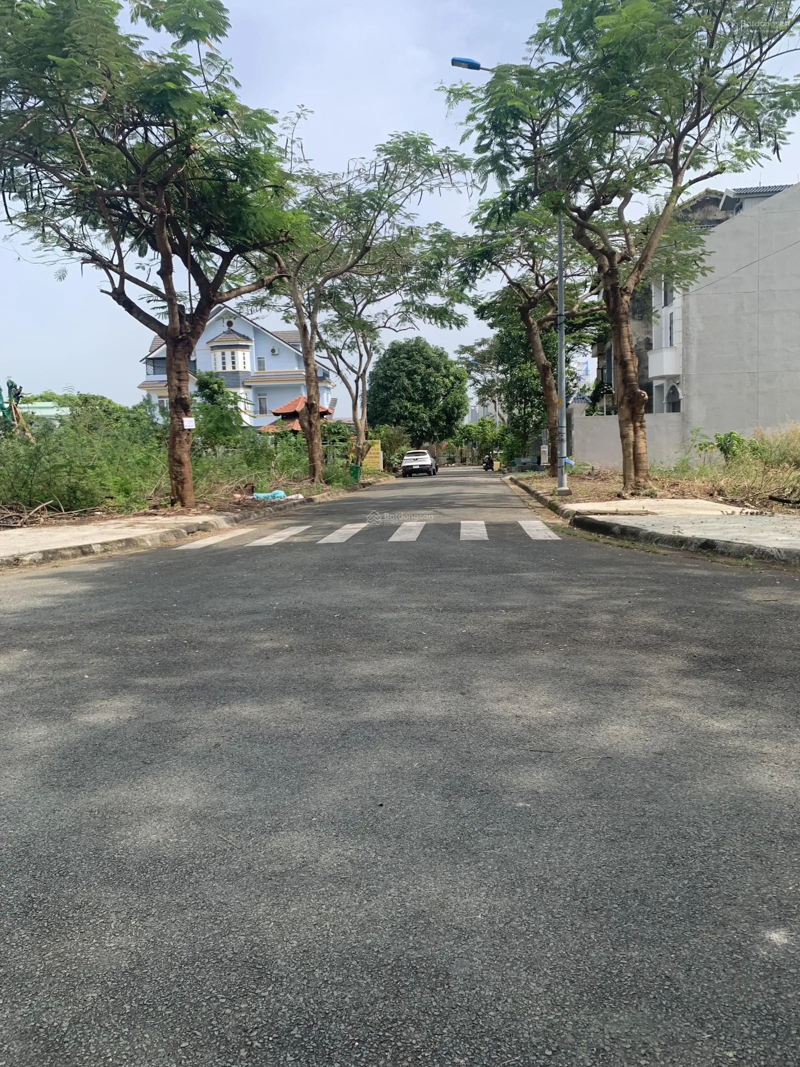 Lô đất góc 2 mặt tiền KDC khang Điền Intresco, đường 14 & 15 Phước Long B, Q9, DT: 185m2/15.4 tỷ