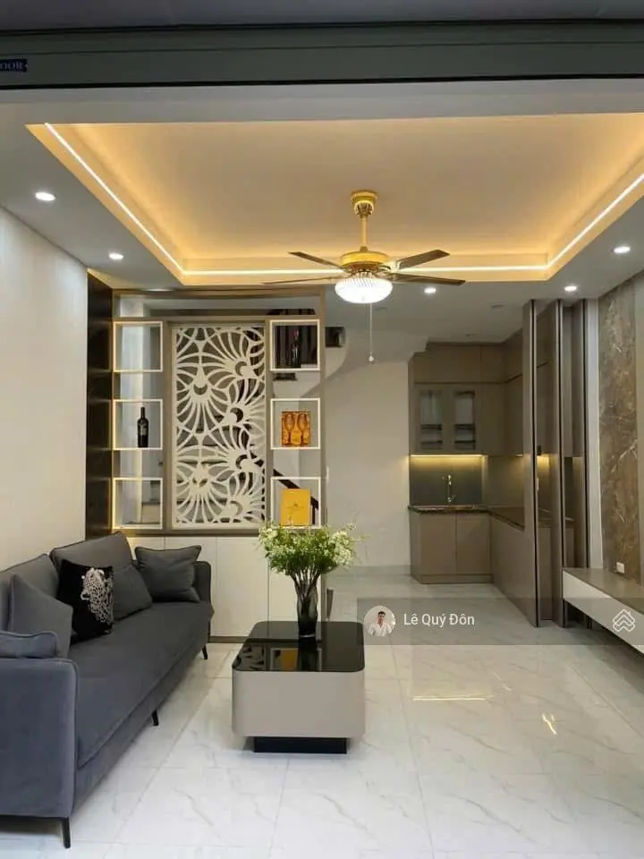 12 Tỷ Nhà phố Sài Đồng 90m², 5 tầng thang máy, ô tô tránh