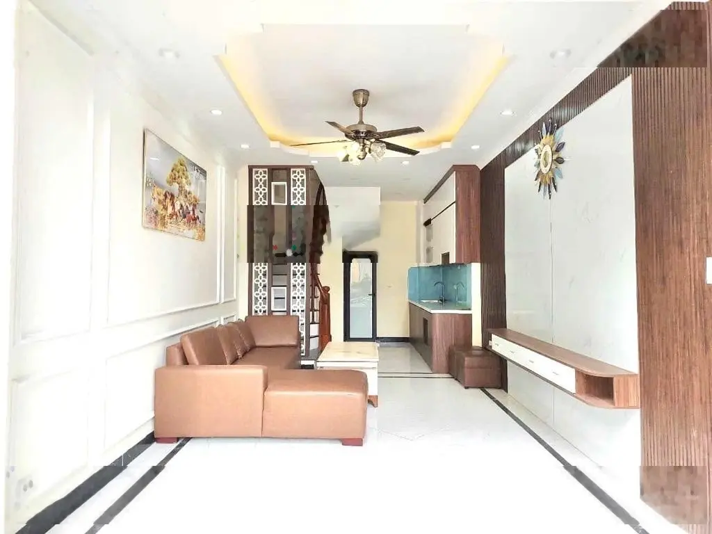 Bán nhà Đại Cát, nhà mới ở ngay 4 tầng 3 ngủ, ô tô qua nhà, bãi gửi xe ôtô 10m, chào 4,5 tỷ