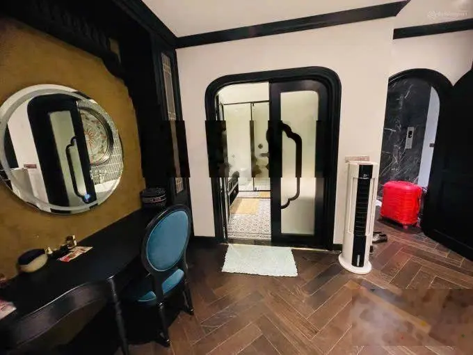 Bán toà nhà căn hộ 10 tầng diện tích 101m2 mặt tiền 8m full nội thất cao cấp khu phố Tây Hồ,Hà Nội
