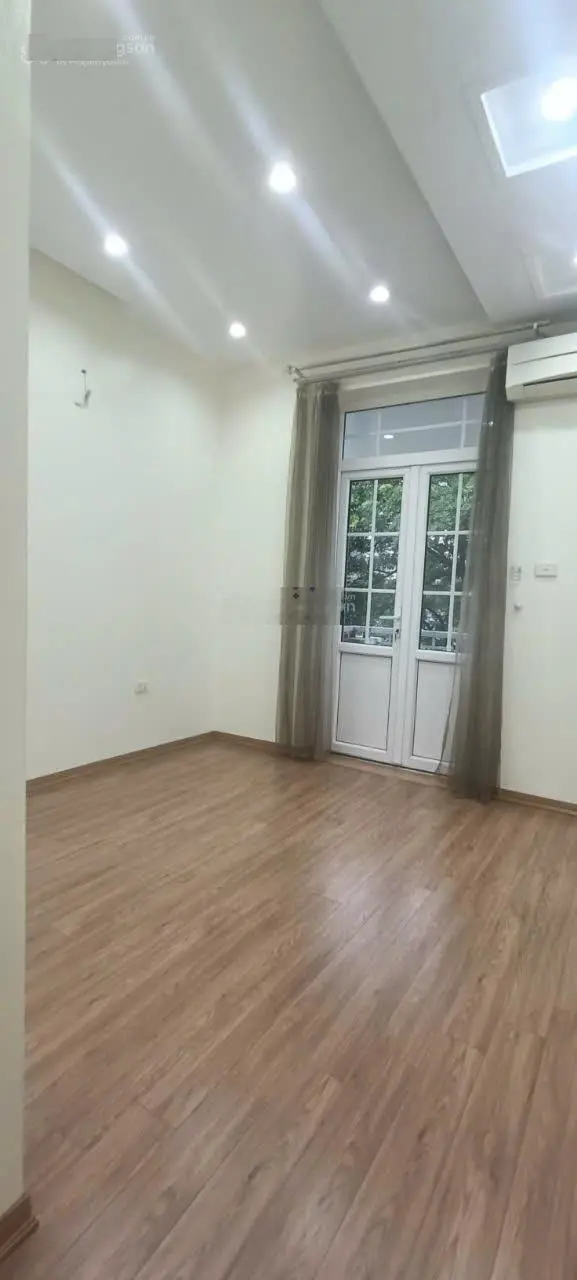 Bán biệt thự 225 m Hoàng Mai giá 55,5 tỷ