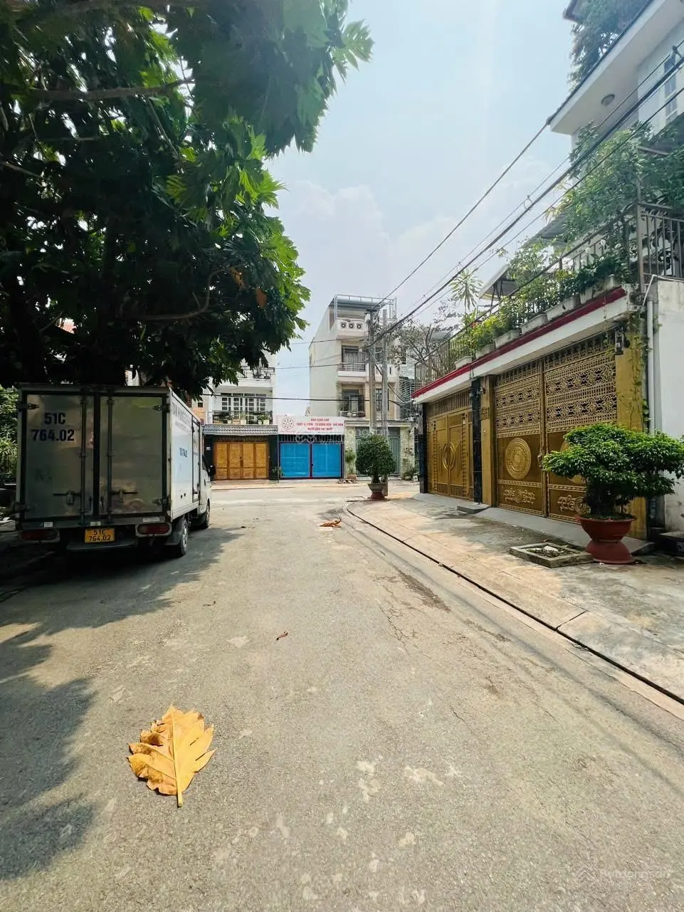 Sát Hoàng Diệu 2 227m2(11x22m) vuông A4 hẻm thông xe hơi, tách 2 lô - sẵn thu nhập 50 triệu/tháng