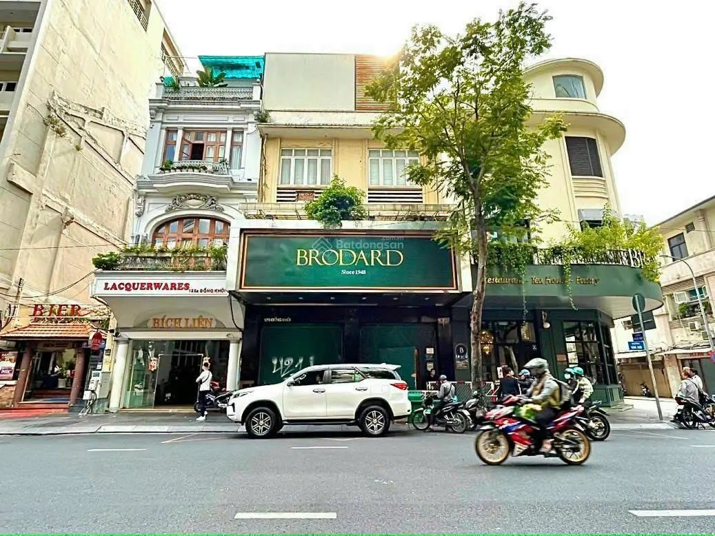 Bán nhà mặt tiền Lê Văn Sỹ, Tân Bình - DT: 8 x 36m - HĐT: 150 triệu/tháng - giá bán: 50 tỷ