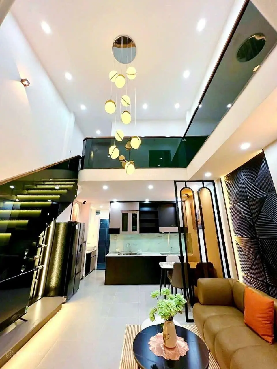 Nhà đẹp 50m2, 2 tầng, 3 phòng ngủ ( có phòng ngủ dưới) , gần biển 200m ,thanh khê