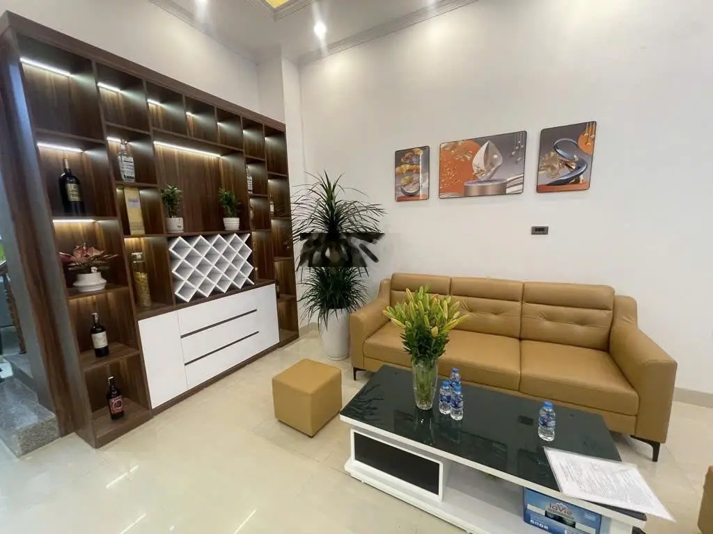 Bán nhà phố trạm. 40m2 * 5 tầng * 5,45 tỷ. full nội thất, nhà mới ở ngay.
