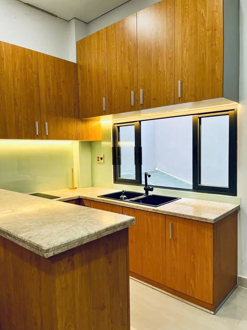 Ket vôn bán gấp nhà dương đình hội 64m2 2tỷ3