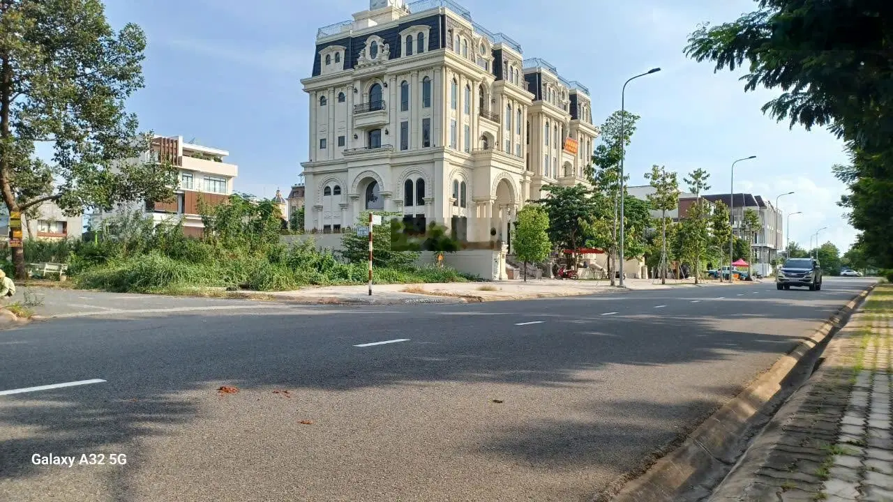Bán đất dự án Huy Hoàng - Thạnh Mỹ Lợi - Quận 2 vị trí đẹp DT 5x20m, 8x20m, 15x20m giá từ 140tr/m2