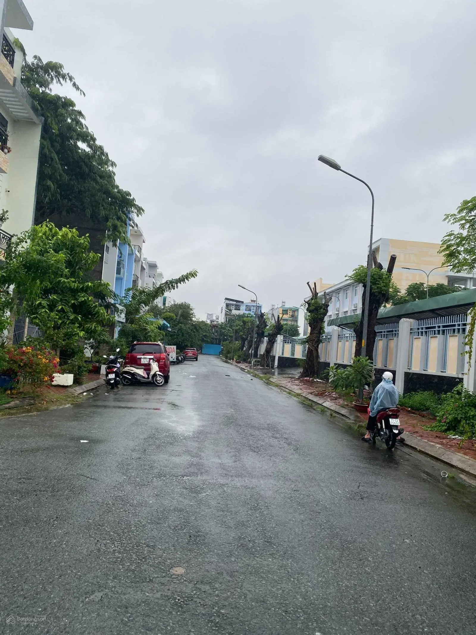 - Cần bán lô đất khu dân cư 13E Phong phú, Bình chánh. Cạnh ĐH Văn Hiến, ĐH Kinh tế