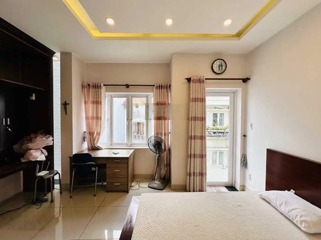 Nhà đẹp 4 tầng, khu vực Tên Lửa, kinh doanh cực đỉnh, 4x24m, chỉ 82tr/m2, giá quá rẻ luôn