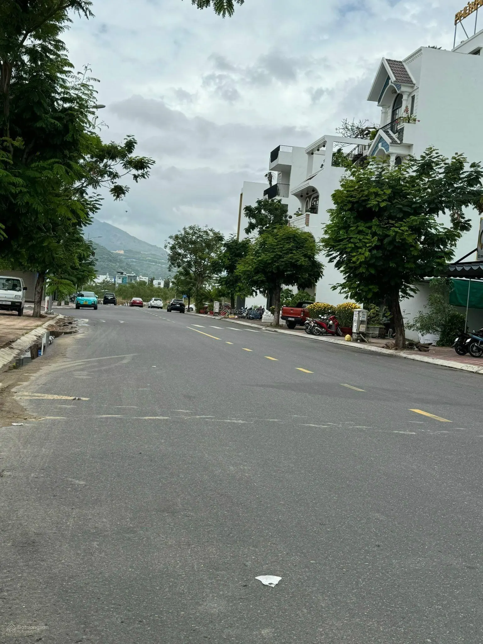 Cần bán lô đất siêu đẹp, mặt tiền rộng 20m đường Số 8, KĐT Hà Quang 2, Nha Trang, đối diện TTTM