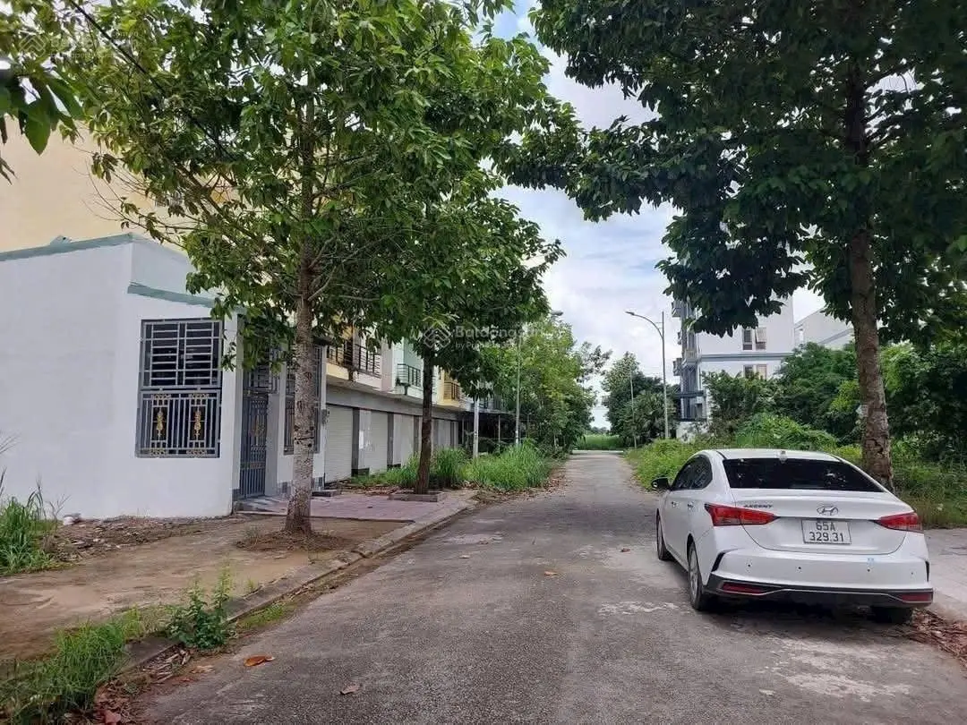 Bán nhà trệt KDT Stella, Bình Thủy, cách trục chính đường Lạc Long Quân 90m tiện ích đầy đủ