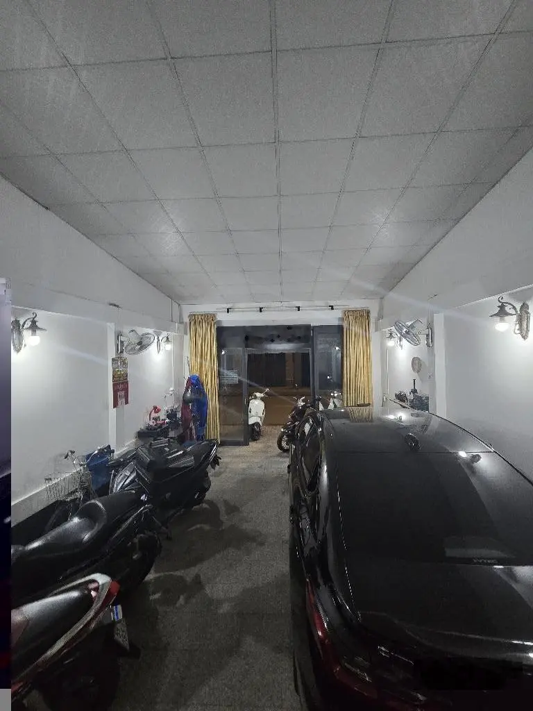 Bán nhà măt tiềN Dương Cát Lợi, Nhà Bè 5mx24m 5 tầng chỉ 12,4 tỷ