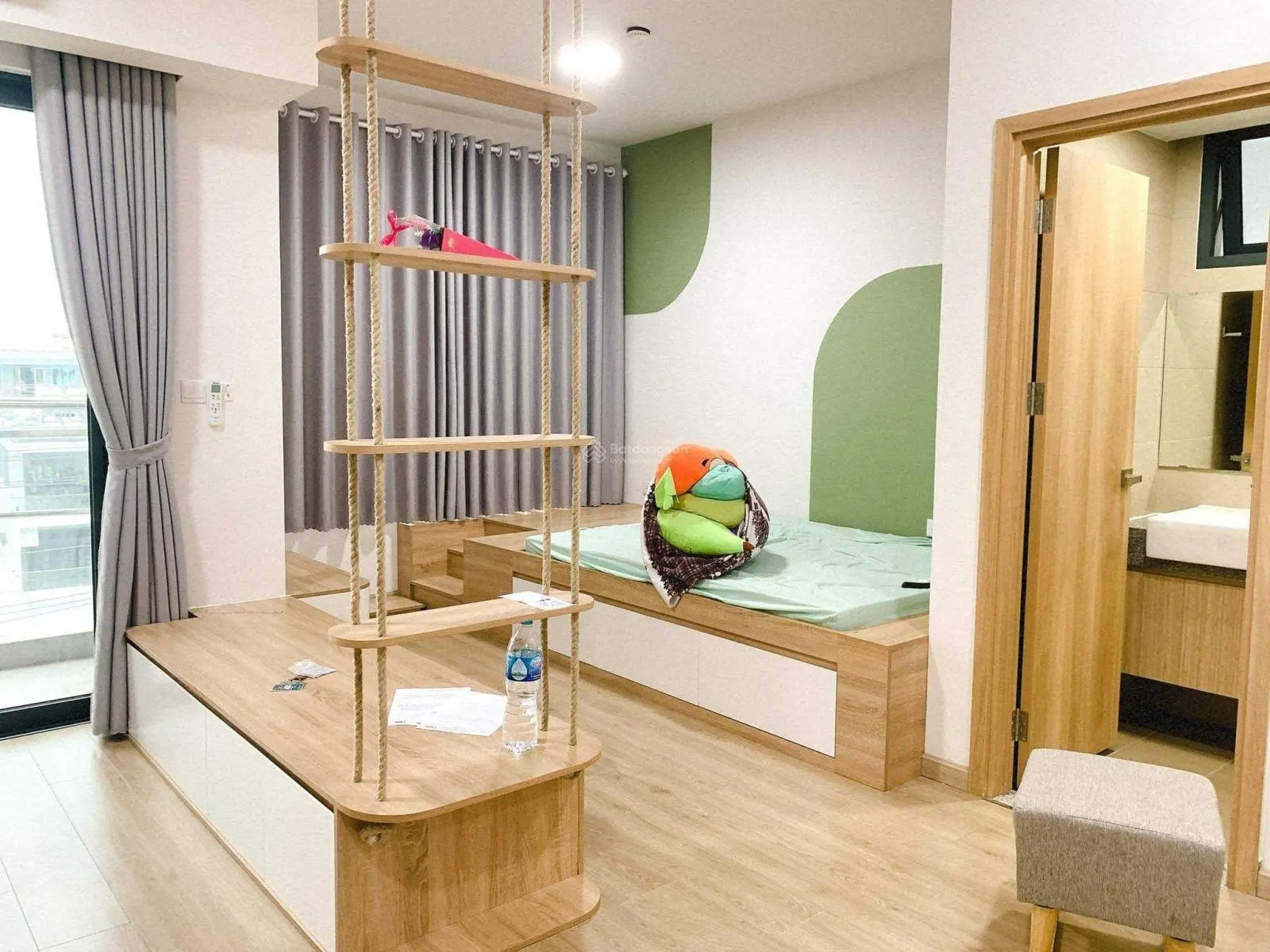 Bán gấp căn hộ 1PN Emerald - Celadon City, NT dính tường, giá 2.7 tỷ