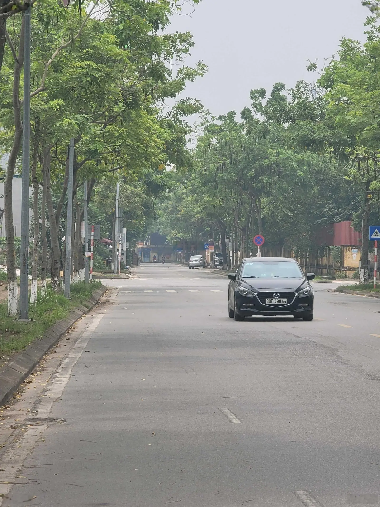 Phân lô đấu giá Tứ Hiệp, vỉa hè, thích hợp xây tòa nhà văn phòng, kinh doanh: 93m, mặt tiền 5,2m