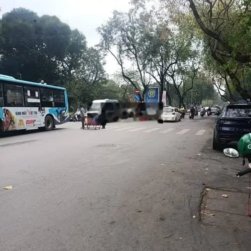 Bán nhà mặt phố Khâm Thiên 190m2, mặt tiền 7,5m - 90 tỷ