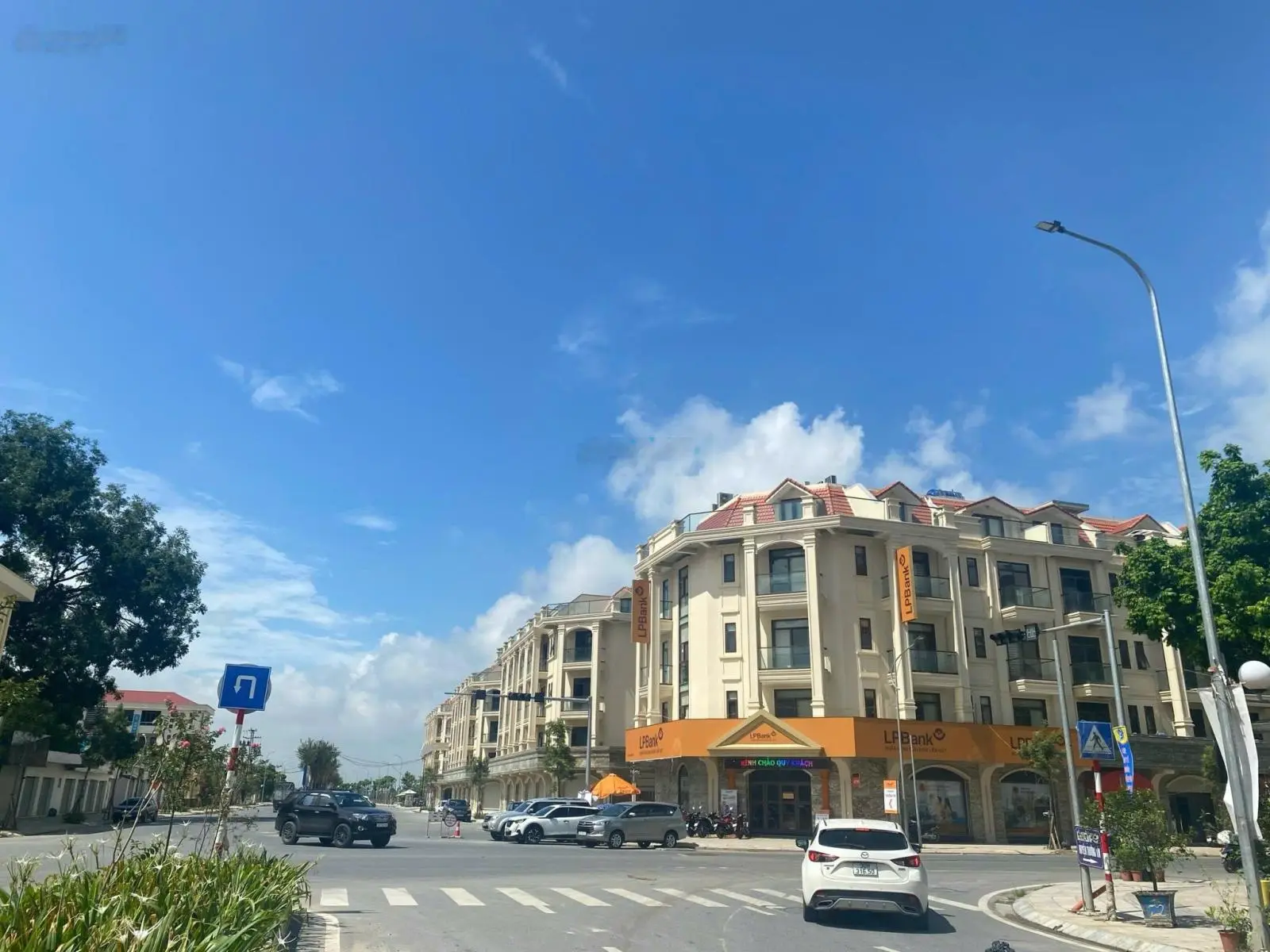 Chính chủ bán Shophouse Him Lam Thường Tín, đường 24m Tỉnh lộ 427B, DT : 90m2, MT: 5m. Chỉ 21,x tỷ