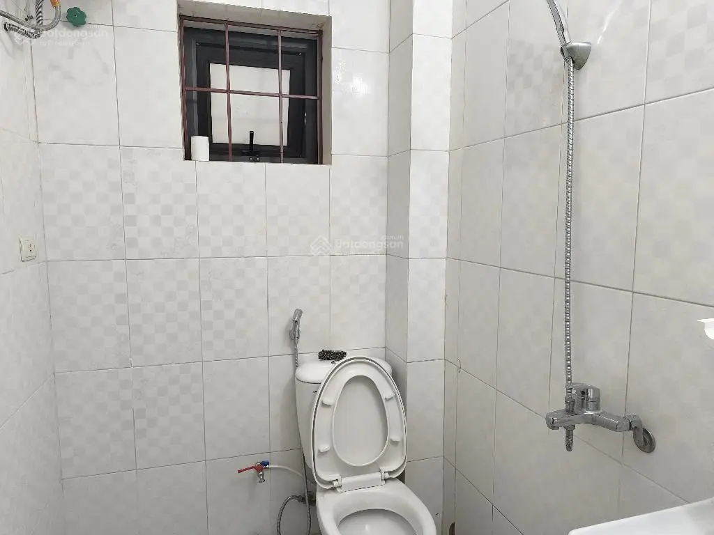 Bán căn hộ tập thể Mai Dịch, mới tinh ô tô đỗ cửa tiện ích ngập tràn, 80,5 m2, giá 3,15 tỷ