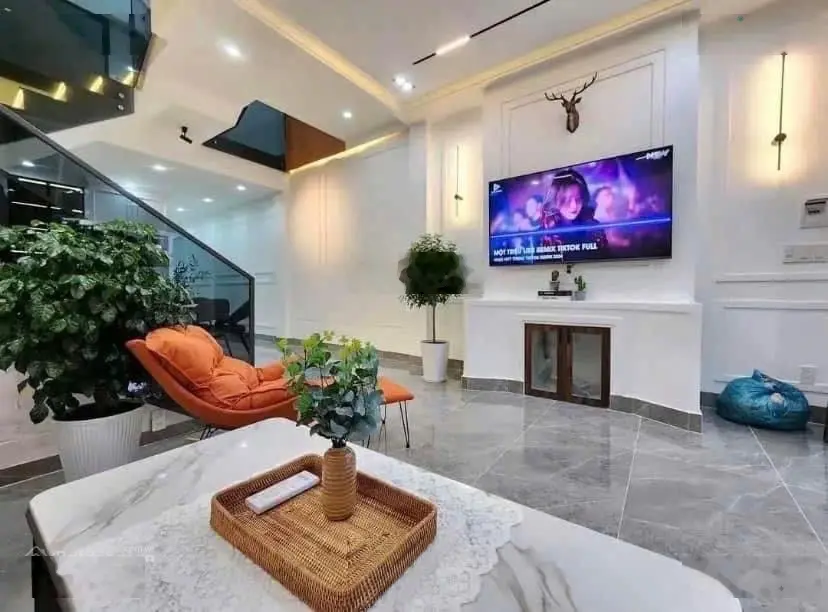 Bán nhà hẻm ô tô số 14 Thân Nhân Trung Tân Bình. Giá 3tỷ640TR Sổ hồng riêng, diện tích 47,15m2