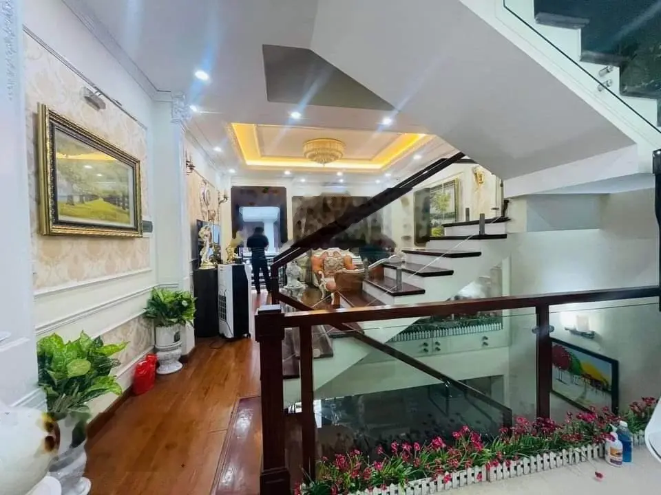 Bán nhà phố văn cao dt 55m x 7 tầng. Ctmáy. Giá 11.5 tỷ