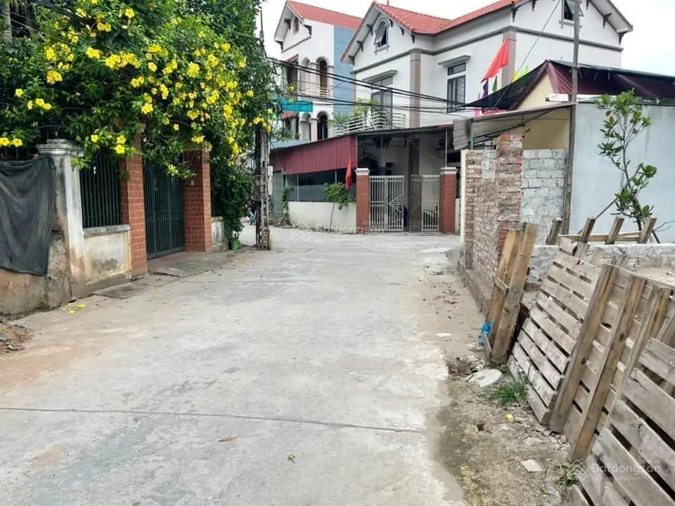 Bán 311.7m2 đất tại Đan Nhiễm thị trấn Văn Giang duy nhất 1 lô trục chính, cách Vành đai 3.5 300m
