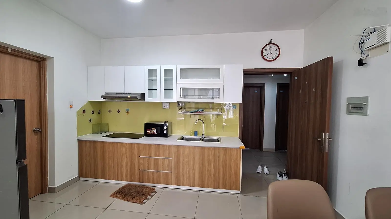 Hot -Bán nhanh căn 1 PN + full nội thất đẹp y hình dt 59m, sổ sẵn sang tên liền giá chỉ 1t49