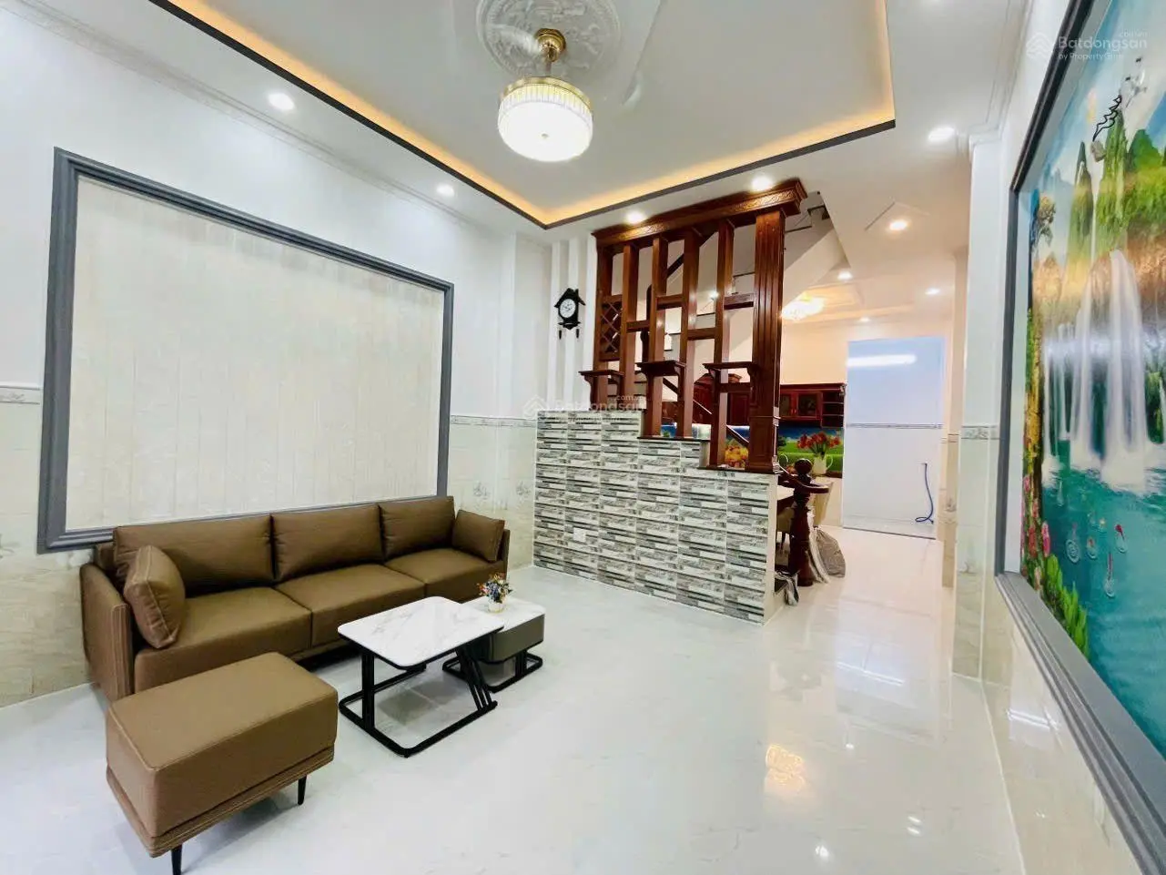 Bán nhà 2 lầu 4 phòng ngủ hẻm xe hơi nằm trục TX25 quận 12 giá 4ty880