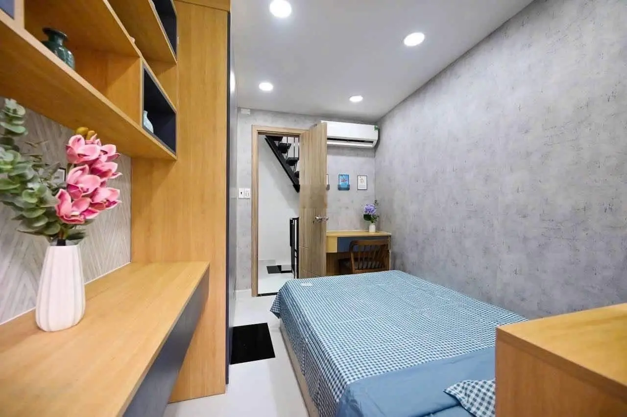 Bán giá rẻ nhất khu vực, nhà 2 tầng Đinh Bộ Lĩnh cho con du học, DT 20m2, Hẻm ba gác, Chỉ 1.9 tỷ