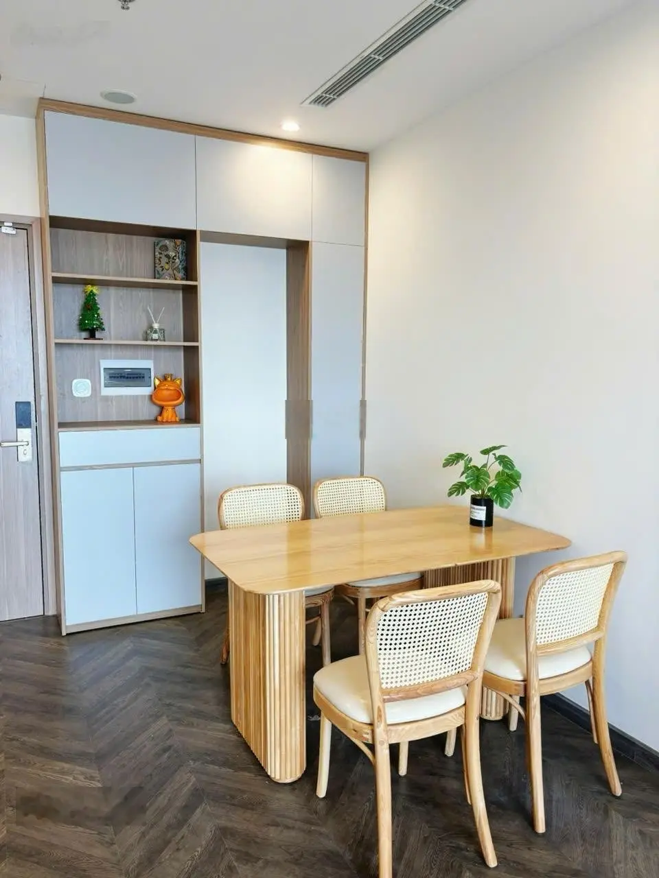 Bán Căn hộ chung cư 2 ngủ Vin Bắc Giang .
