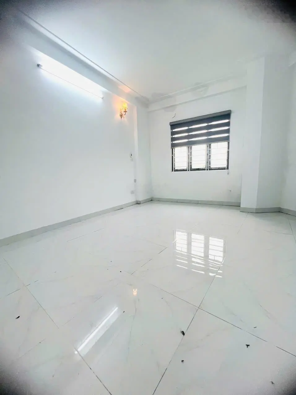 NHỈNH 2 TỶ CÓ NHÀ YÊN NGHĨA 32M2.4 TẦNG.LÔ GÓC ĐẸP, NGÕ RỘNG THÔNG THOÁNG, FULL NỘI THẤT ĐẾN Ở LUÔN