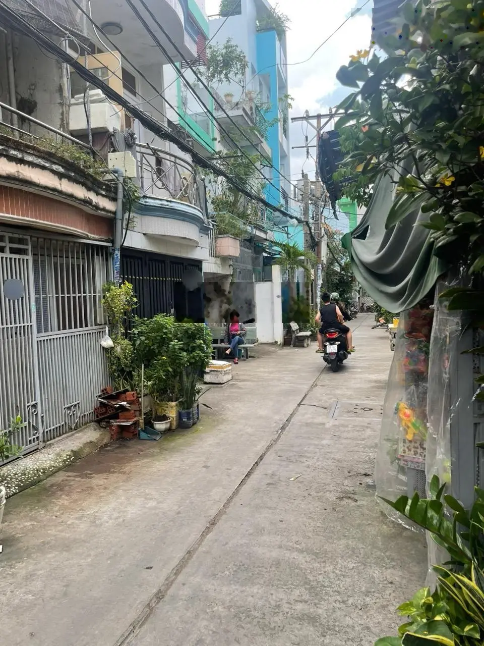 Nhà Nát 1 lầu Hẻm thông xe hơi 5m Đ.Hậu Giang ngay cv Phú Lâm - 3,15x11m nở hậu