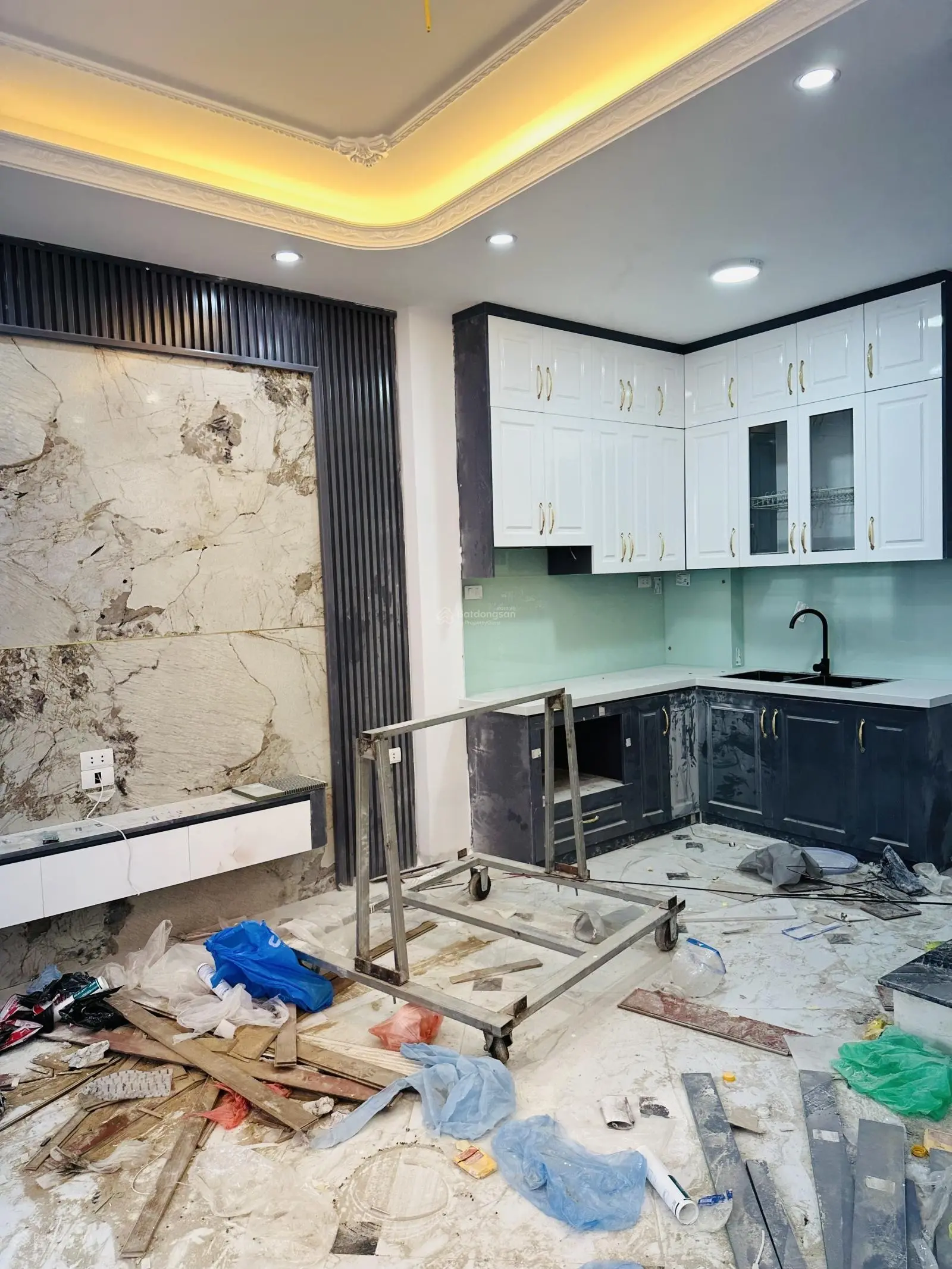 Chính Chủ Bán Lô Nhà Xây Mới Đầu Phố Ngọc Hồi,Gần BX Nước Ngầm,Giá Từ 5,4 Tỷ