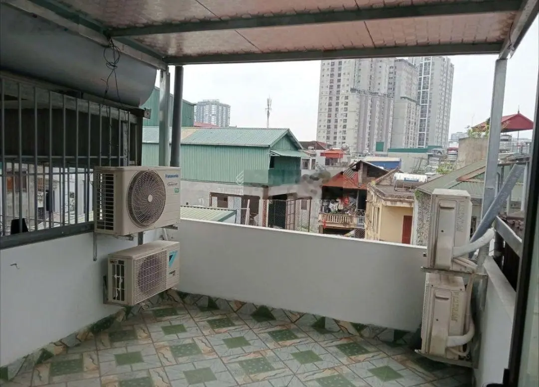 Nhà đẹp đầm hồng, khương trung, 35m2, 5 tầng, 4 ngủ, 6.85 tỷ. thoáng sáng, ngõ đẹp gần ô tô