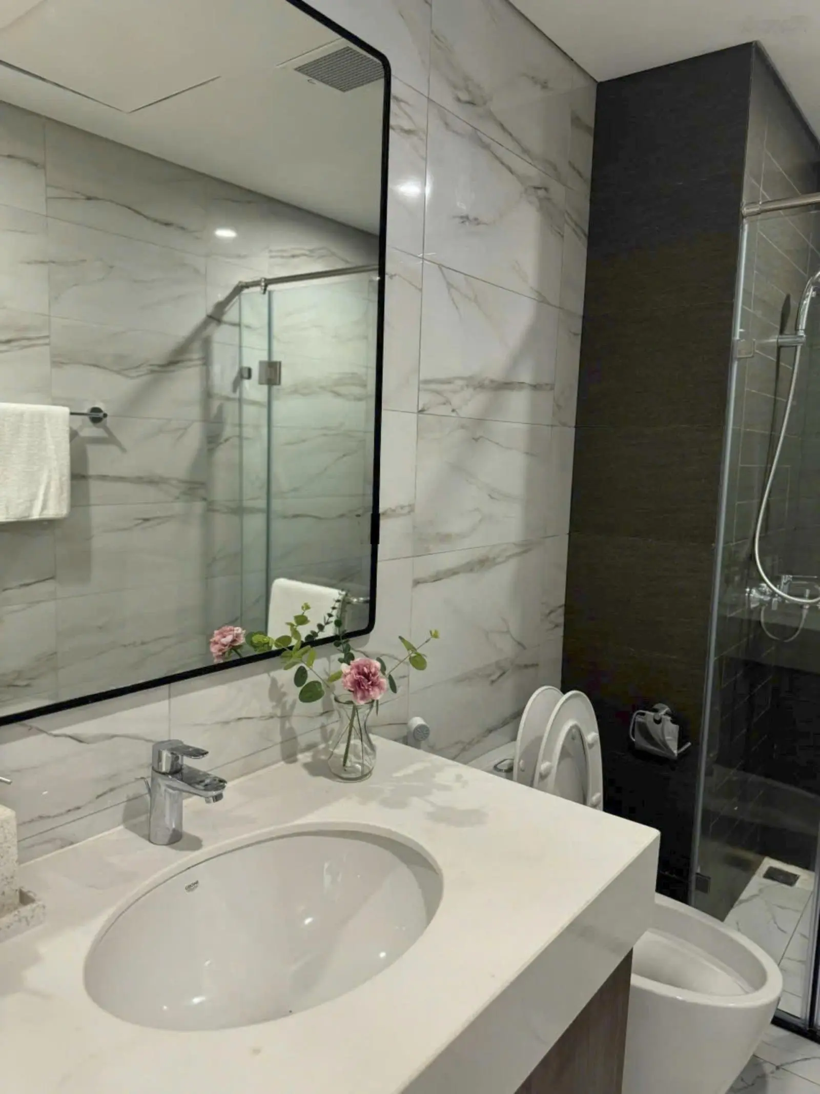 Bán phố biển 8-04aps góc hàng hiếm dt 85m2 giá 128tr/m2 ck 20% sát 43 toà chung cư vinhomes ocp3 hy