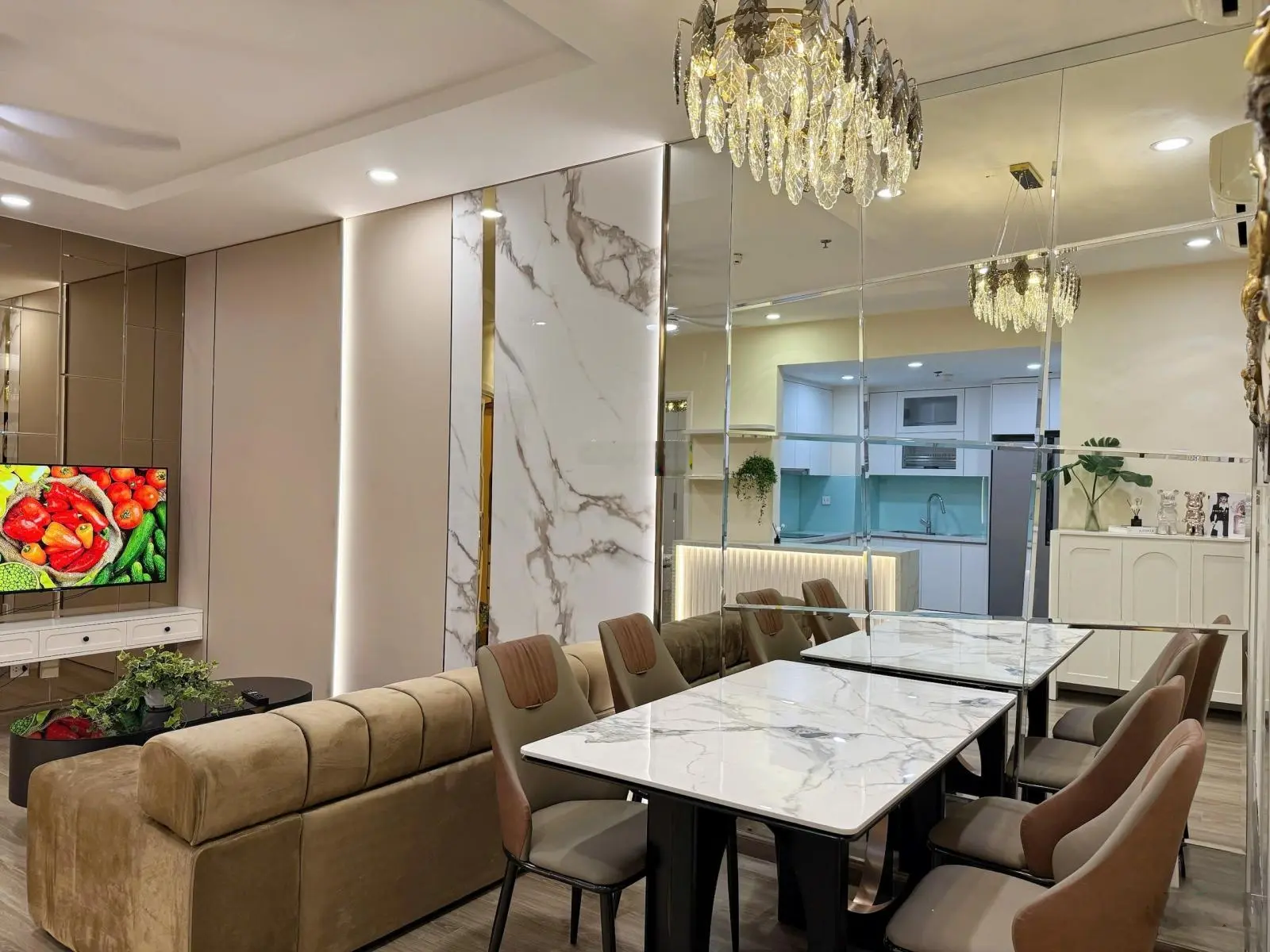 chuyển căn lớn cần Bán 2 sáng ngủ diện tích 83m nhà sửa đủ đồ đẹp view nhạc nước lh em 0974 532 ***