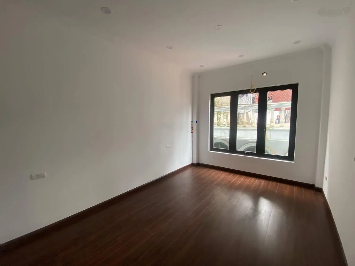 Bán nhà ngõ 444 Đội Cấn: 33m2, 7 tầng, thang máy, cách ô tô tránh 10m, giá 8.58 tỷ(tin thật 100%)