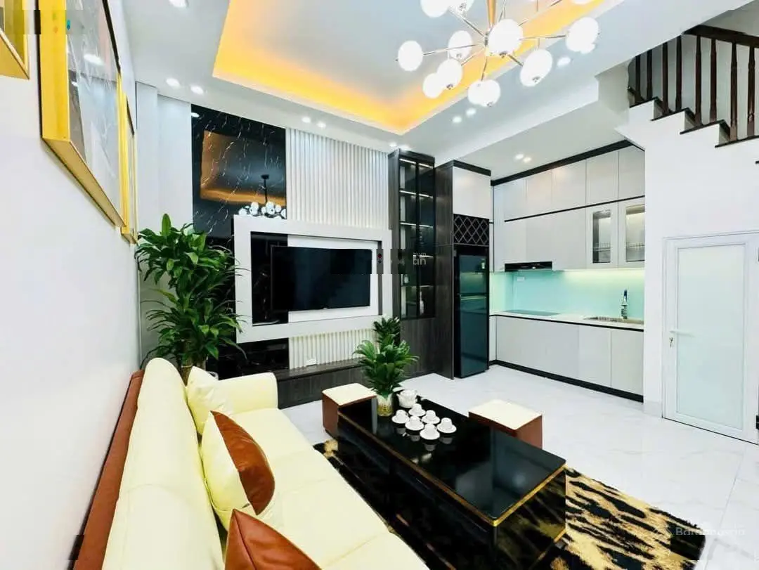 Thụy Khuê. Siêu hiếm, rẻ, chính chủ bán nhà 5 tầng * 30m, ô tô đỗ cửa, Xuân La - Tây Hồ giá 8tỷ