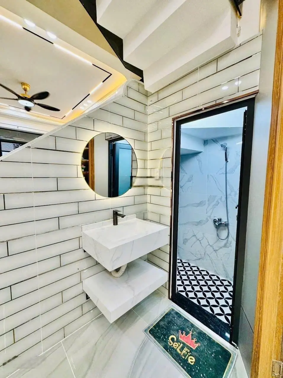 Bán nhà riêng tại Đất Thánh, 3,48 tỷ, 60m2, 4PN, 3WC, đẹp, nhiều tiện ích