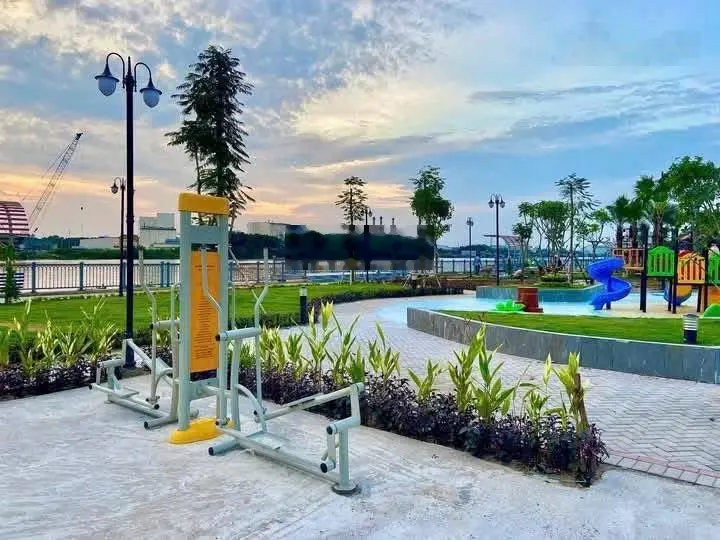 Siêu phẩm view sông sở hữu nhà phố ngay trung tâm bến lức - chỉ 2,6 tỷ, nhận nhà ở shr
