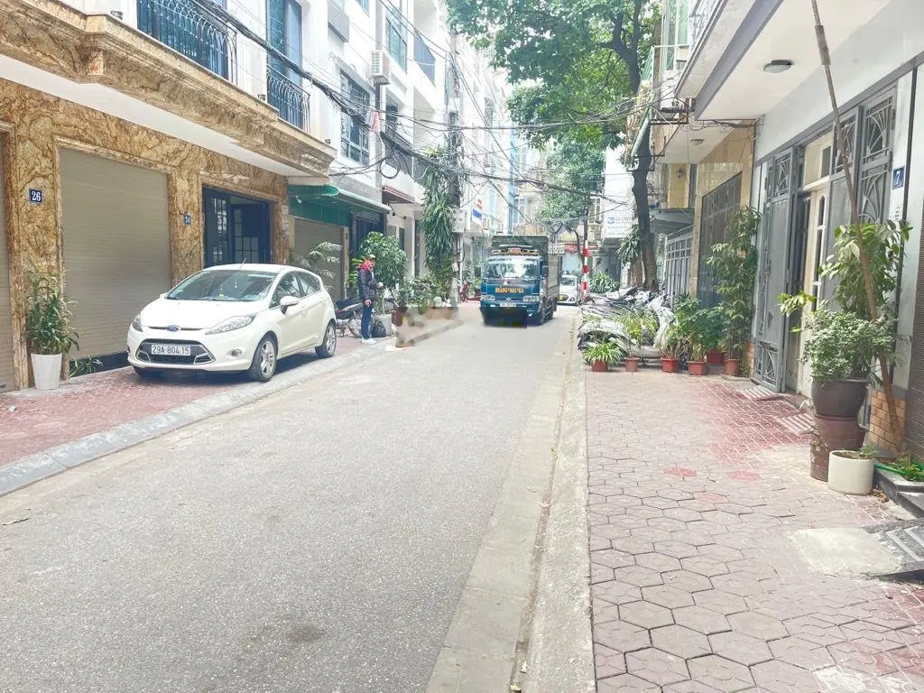 Bán nhà phân lô ngõ ô tô tránh Trung Kính, Cầu Giấy, 115m2, 6T MT 5.3m. Ở kinh doanh 32 tỷ