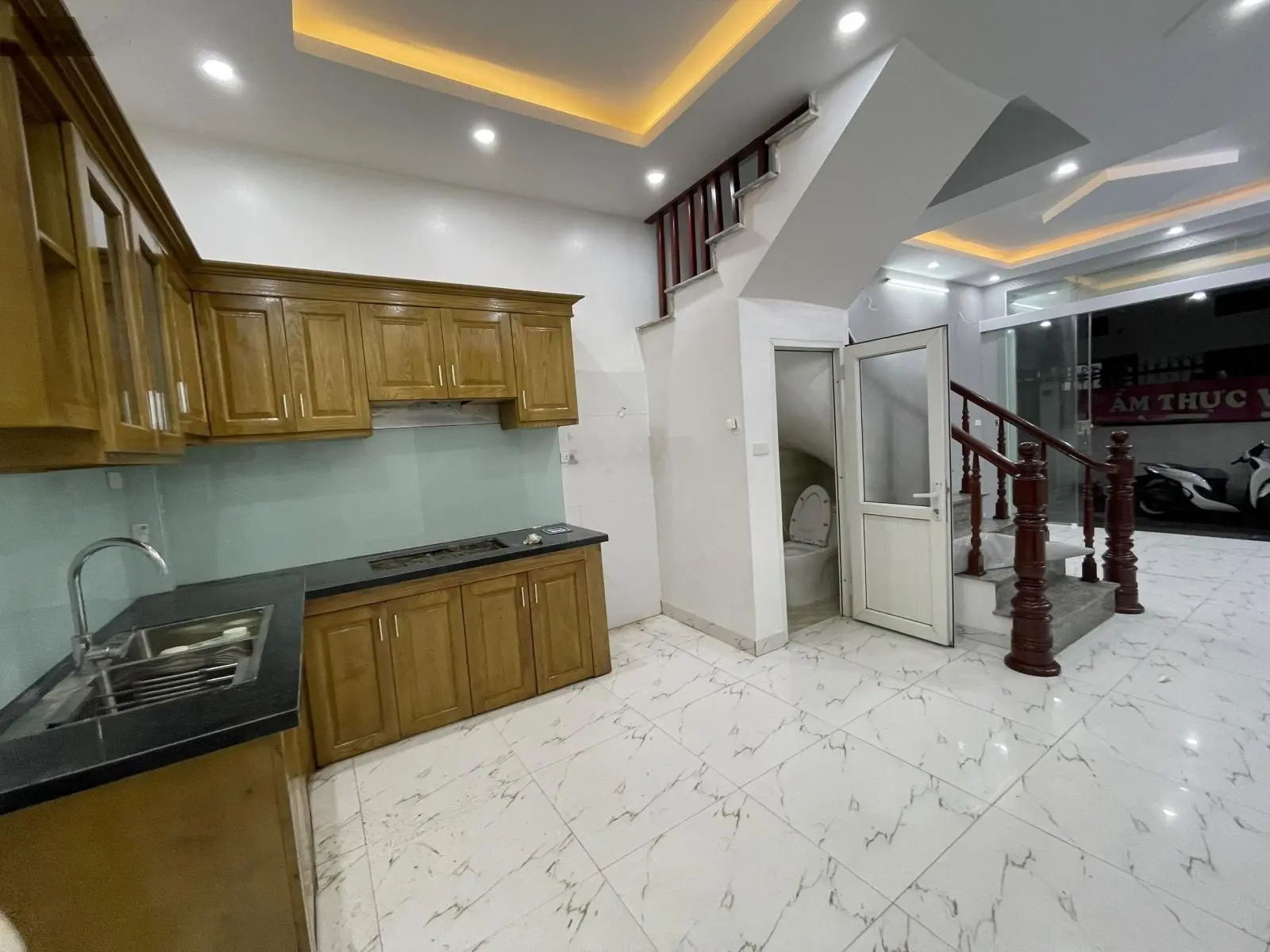 Chính chủ bán gấp nhà phân lô cán bộ đường Ngô Quyền Vạn Phúc Hà Đông 40m2 4T ô tô đỗ cửa giá 8tỷ