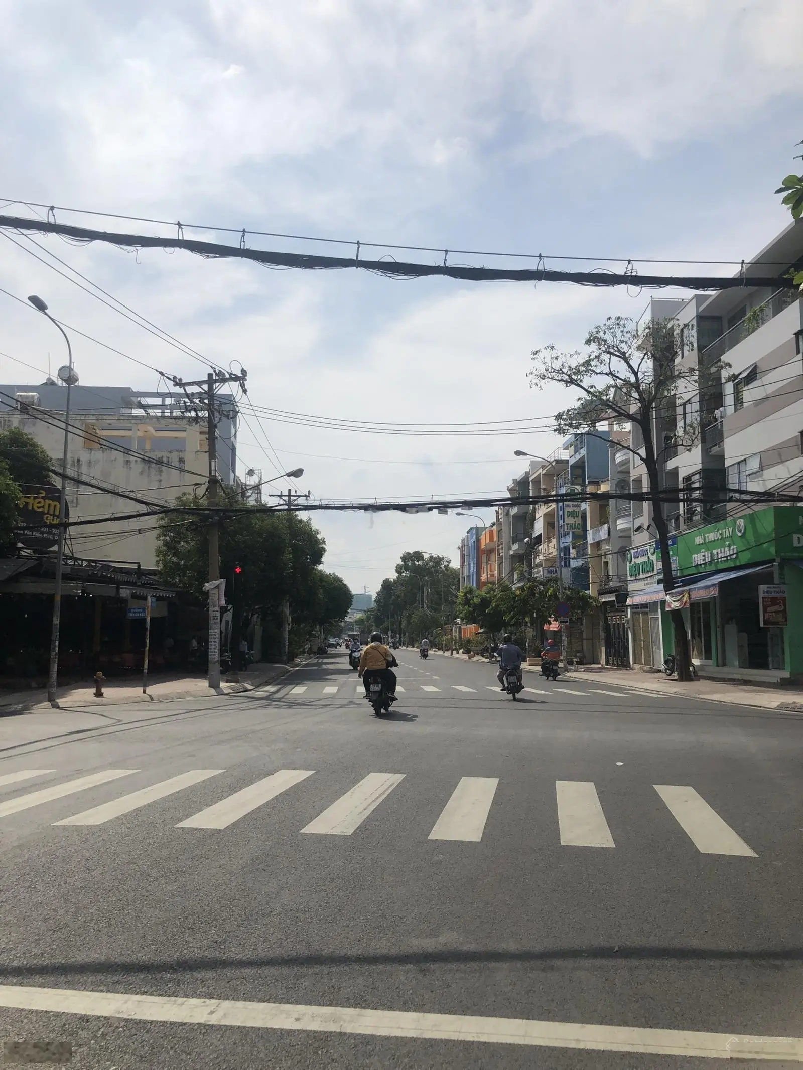 nhà mặt tiền Hậu Giang giá 9.9 tỷ 2 lầu, MT Bình phú giá 12,8 tỷ 4 lầu, Mt dễ KD : 0938 295 *** 9 chủ