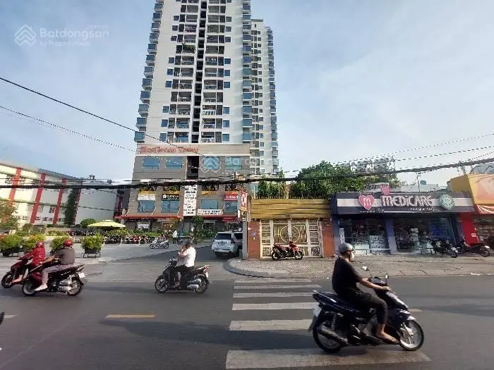 Bán siêu biệt thự đường Thoại Ngọc Hầu Quận Tân Phú 900m2 giá 220 tỷ thượng lượng chính chủ