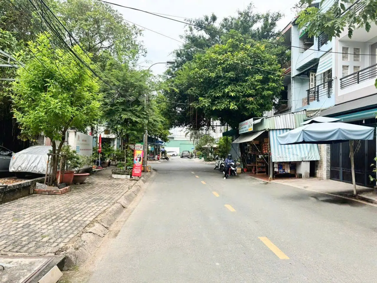 Bán nhà 3 tầng trung tâm P. An Phú vị trí liền kề Lương Định Của. DT: 5x20m. Giá: 20 tỷ