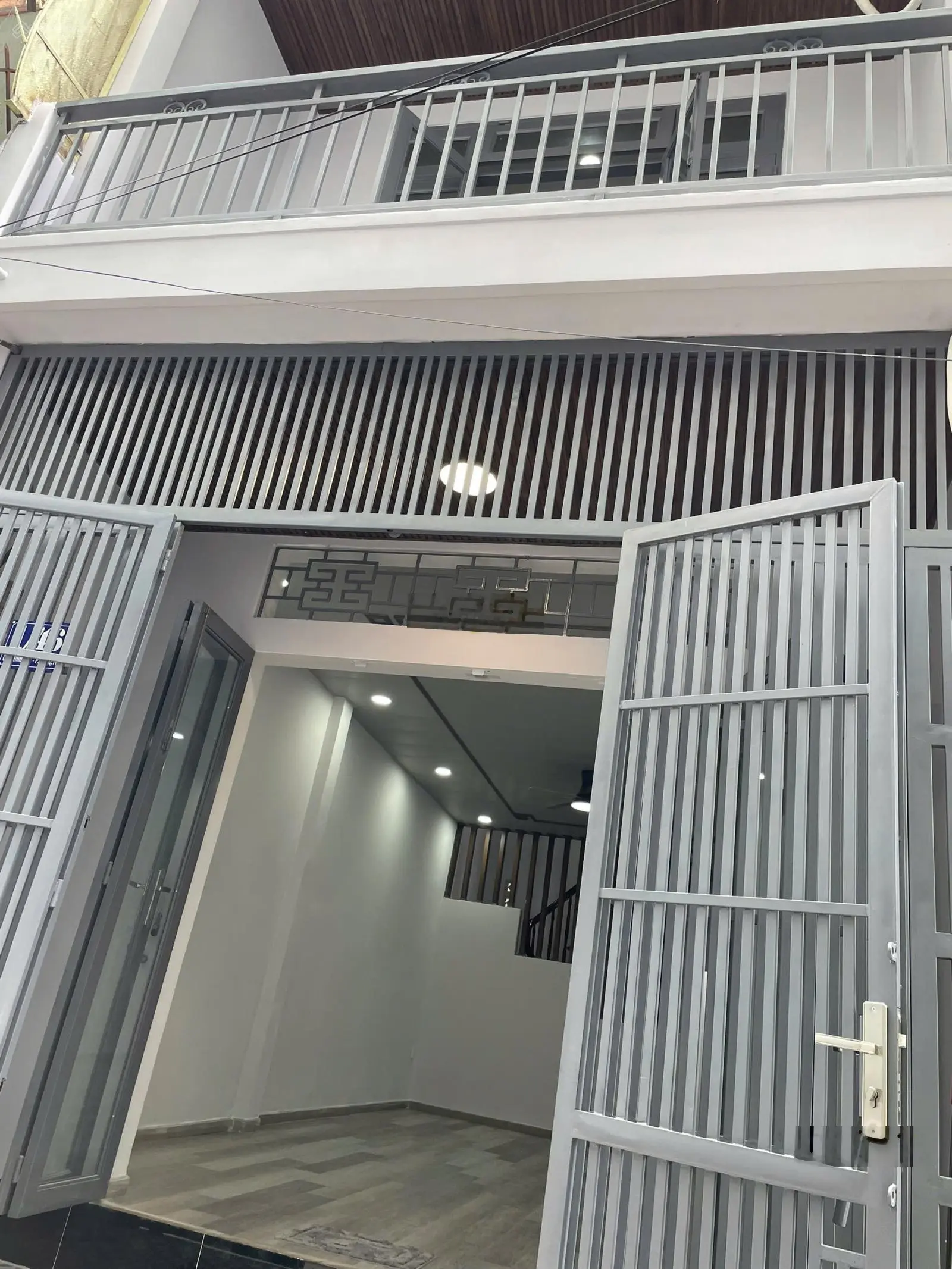 Bán gấp nhà mới, đẹp. 50m2. Cù Chính Lan quận Tân Bình