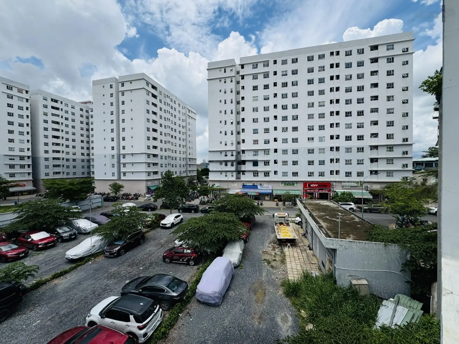 Chuyển nơi ở cần bán nhà đẹp 3 tầng 61m2 Oto tận cửa gần Vành đai 2, Ga Metro khu dân trí cao 7.2Tỷ
