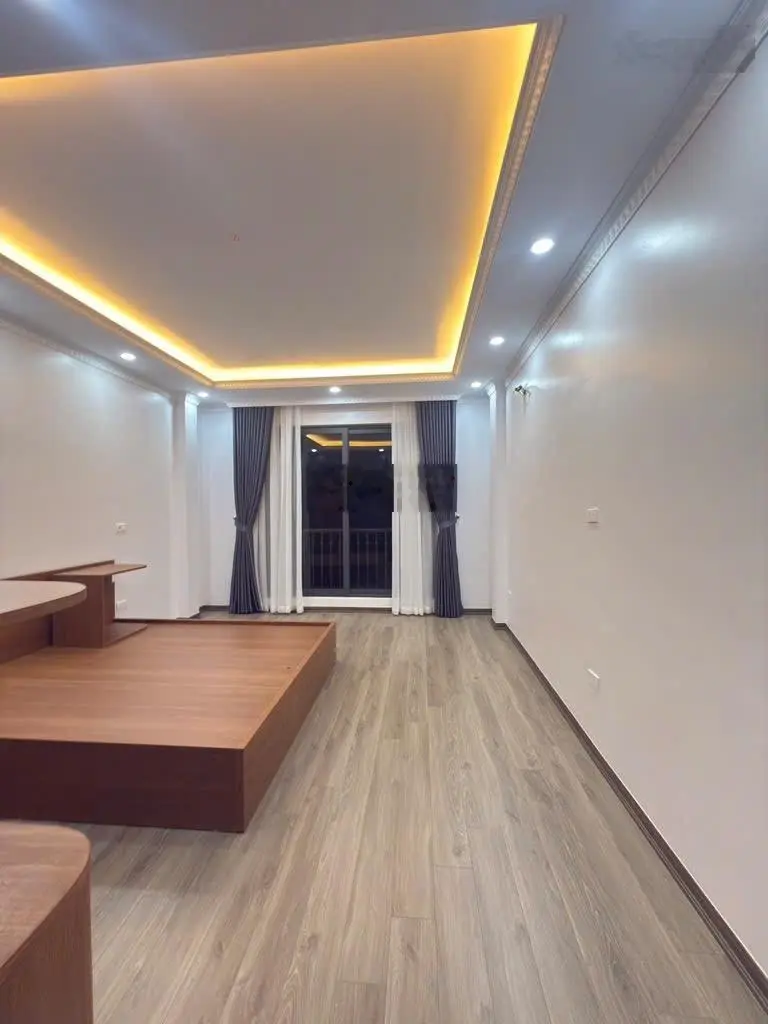 Siêu phẩm đại từ nhà mới koong thang máy xịn phân lô vip 6 tầng hiện đại