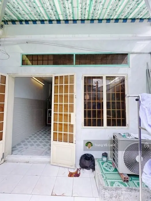 Bán nhà riêng tại Hoàng Diệu, Quận 4, 5,6 tỷ, 54m2, nhà hiện hữu