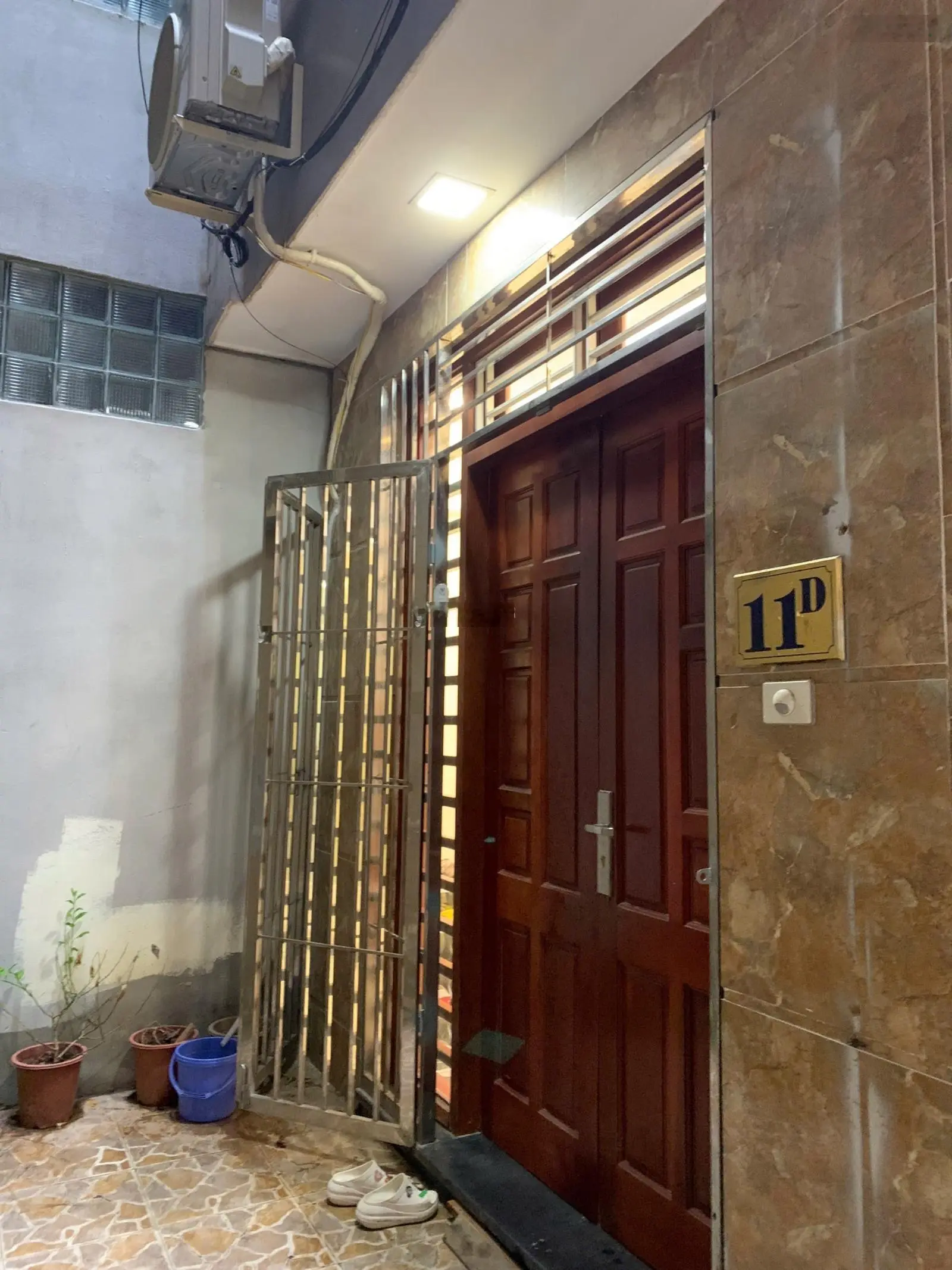 Hiếm! Bán Nhà Dịch Vọng, Cầu Giấy 35m2, 5 Tầng, ngõ thông, gần phố, nhà dân xây. Nhỉnh 6 tỷ